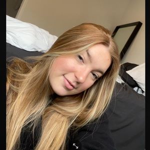 Meet your Posher, Deanna